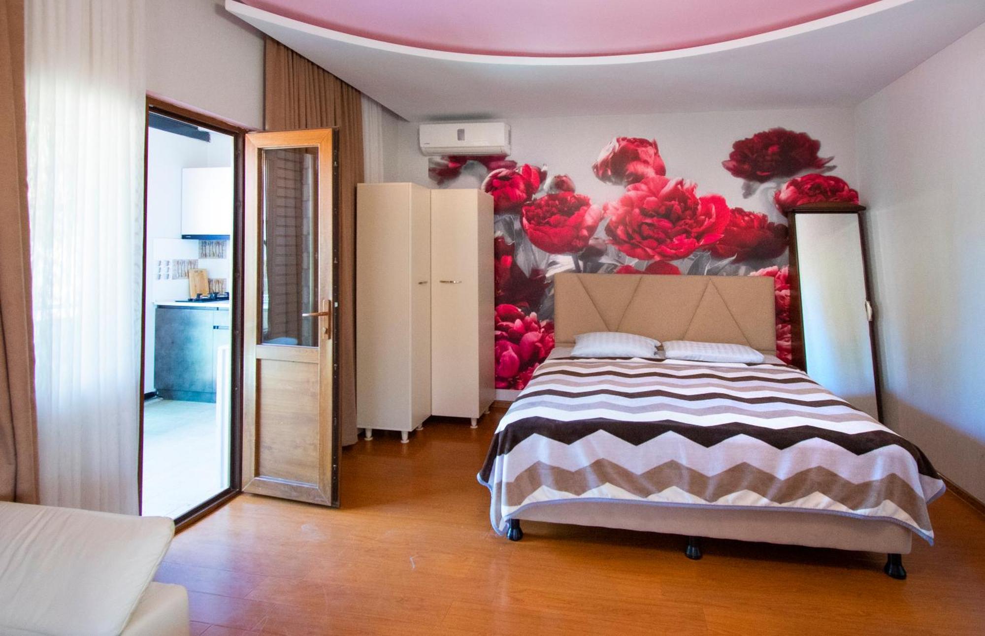 Hotel Smile Kobuleti ภายนอก รูปภาพ